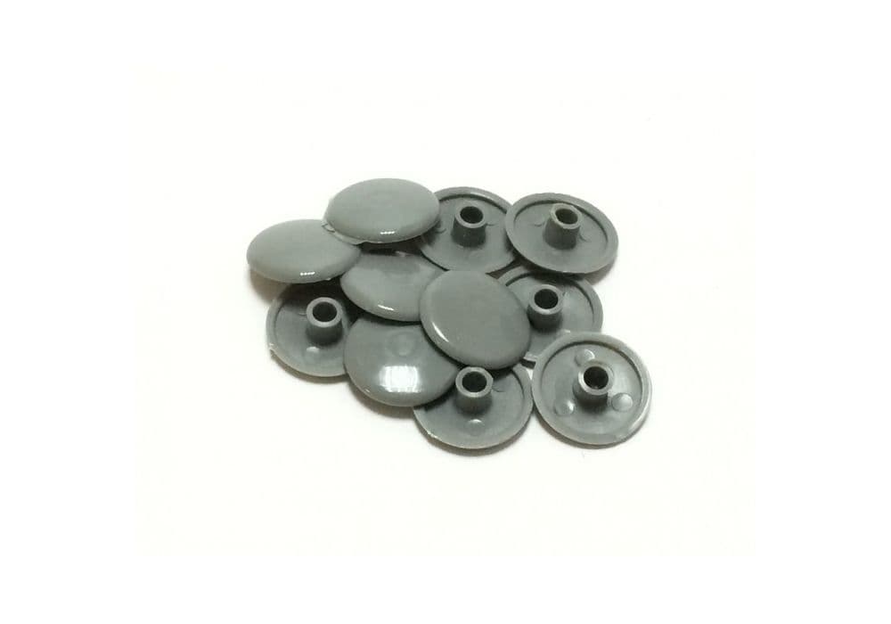 заглушки пластиковые серый №18 ( кратно 50 шт.)