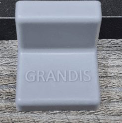 GRANDIS Уголок металлический + накладка 20*20 камень (серый)