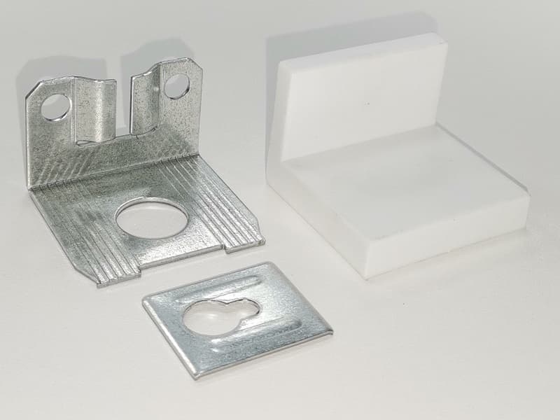 Уголок фиксирующий + накладка белый №1