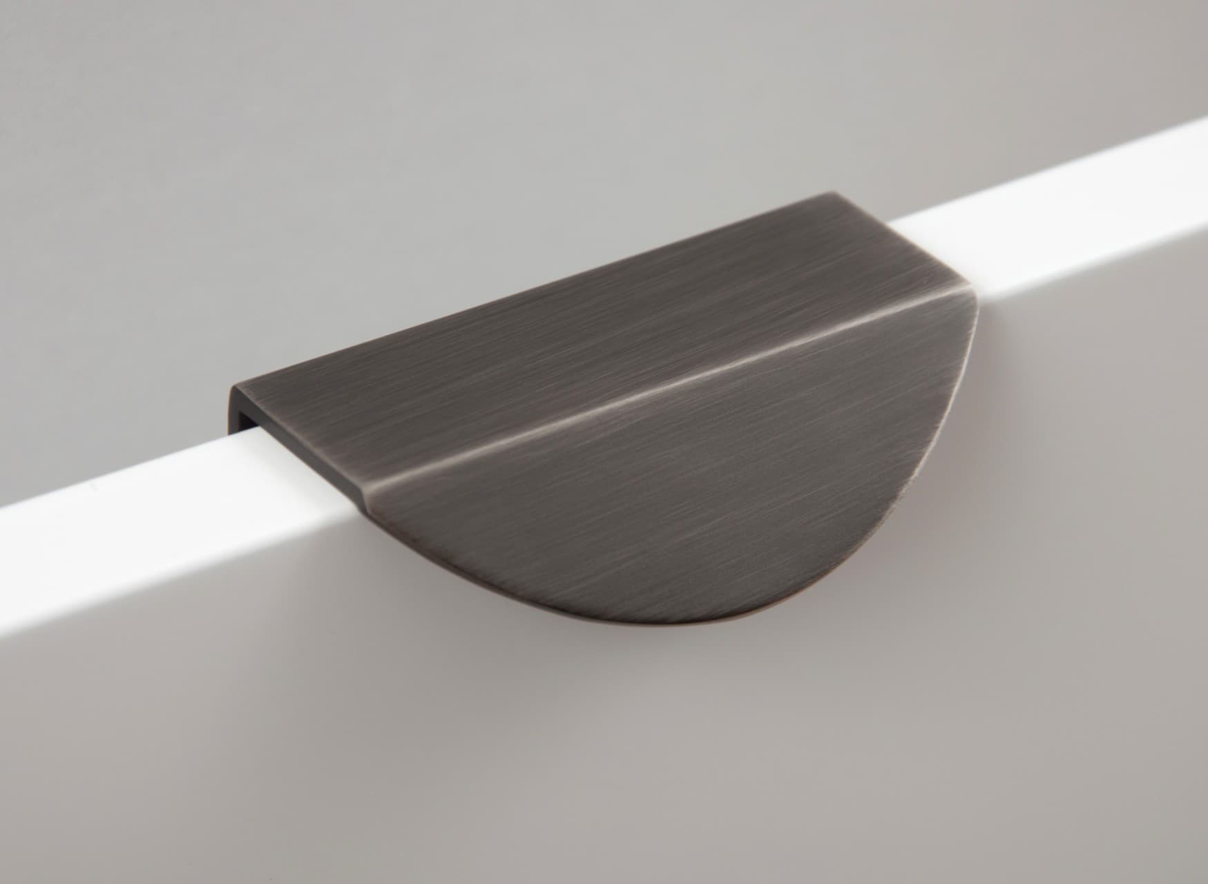 BRD RT007BAP.1 ручка-скоба торцевая DETAIL браш/старинное олово SALE